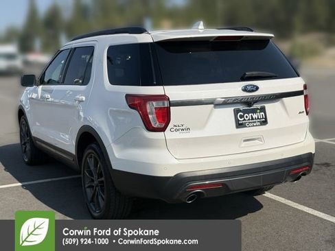 Used 2017 Ford Explorer XLT w/ Equipment Group 202A AWD/4WD image 15