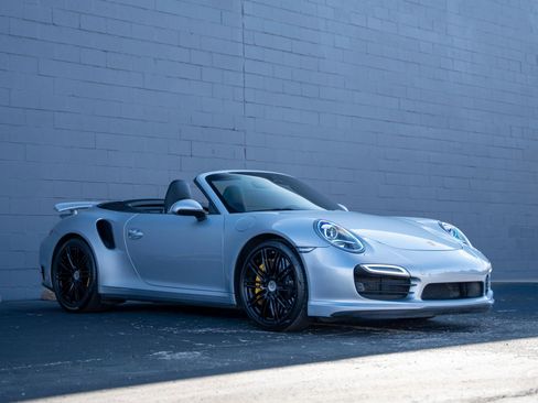 Used 2015 Porsche 911 Turbo w/ Sport Chrono Package image 12