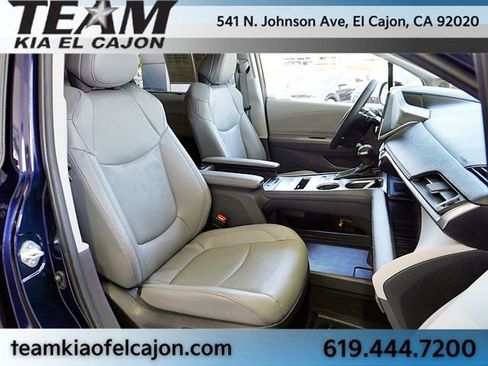 Used 2024 Toyota Sienna Limited FWD image 12