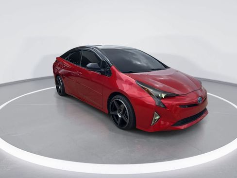 Used 2017 Toyota Prius Four Touring w/ Premium Convenience Package FWD image 2