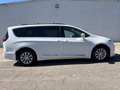 Used 2017 Chrysler Pacifica Touring-L