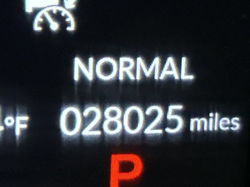 Used 2024 Honda HR-V Sport image 11
