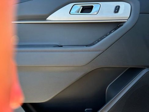 New 2026 Ford Explorer Active w/ Active Comfort Package image 12