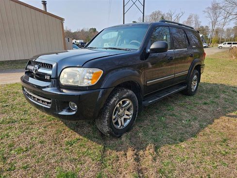 Used 2005 Toyota Sequoia Limited image 3