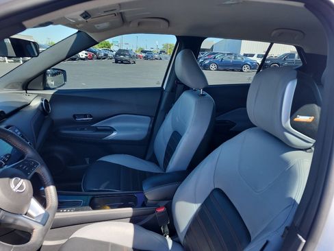 Used 2024 Nissan Kicks SR w/ SR Premium Package FWD image 16