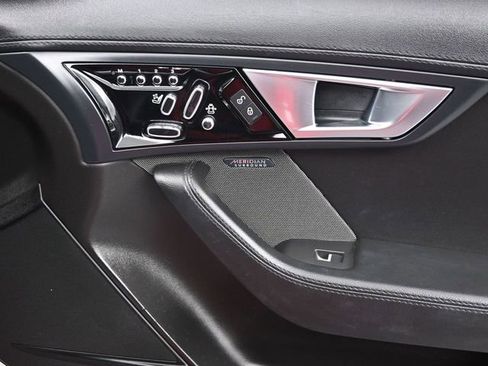 Used 2016 Jaguar F-TYPE S image 17
