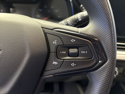 Used 2024 Chevrolet Trax LS image 15