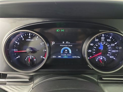 Used 2022 Kia Carnival LX image 43