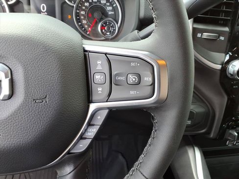 New 2026 RAM 2500 Big Horn AWD/4WD image 25