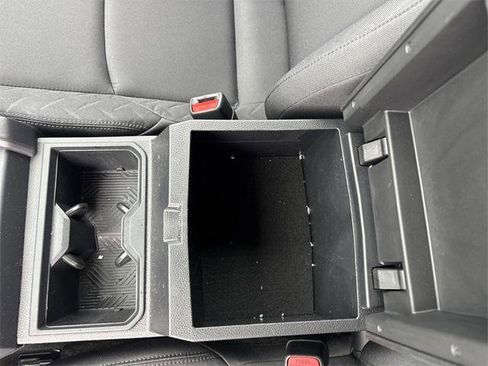 Certified 2025 Toyota Tacoma SR image 21