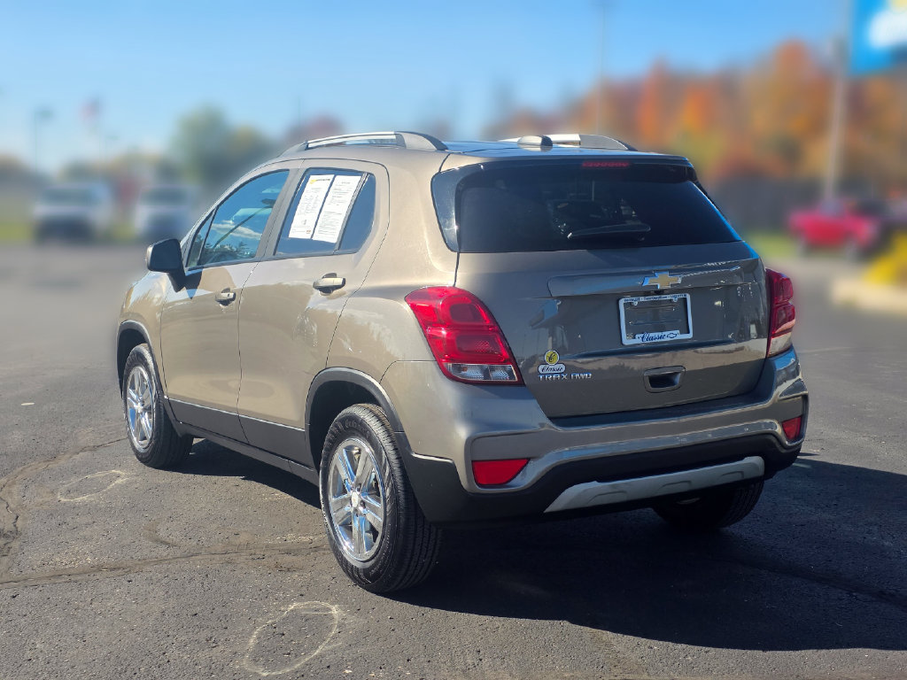 Used 2021 Chevrolet Trax LT AWD/4WD image 10
