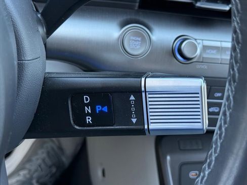 Used 2024 Hyundai Kona Limited image 20