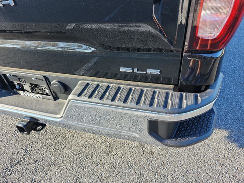 New 2026 GMC Sierra 1500 SLE image 26