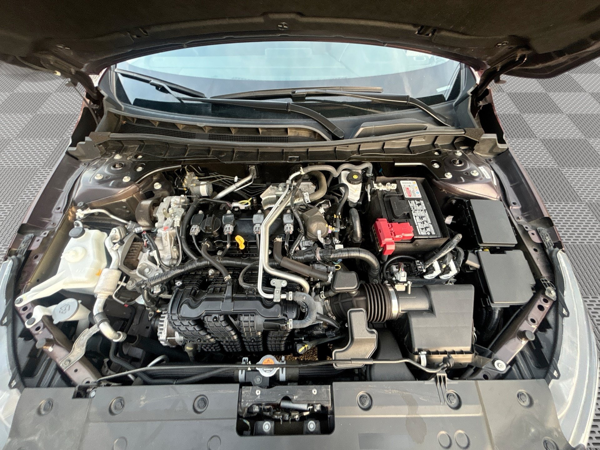 Used 2025 Nissan Altima 2.5 SV FWD image 17