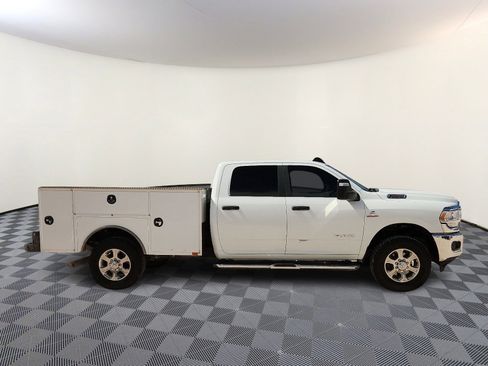 Used 2024 RAM 3500 Big Horn AWD/4WD image 5