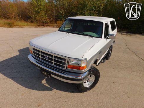 Used 1995 Ford Bronco XLT AWD/4WD image 25