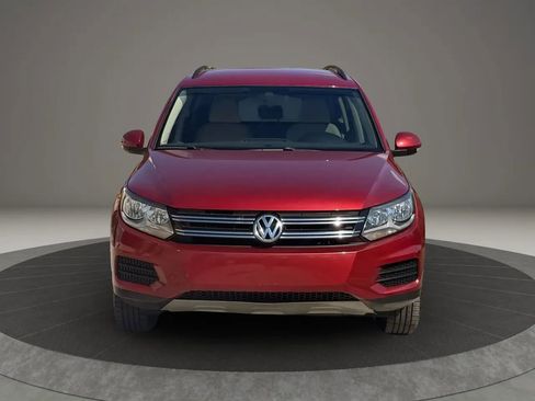 Used 2016 Volkswagen Tiguan S image 8