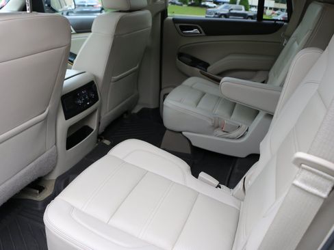 Used 2017 GMC Yukon Denali w/ Open Road Package RWD image 33