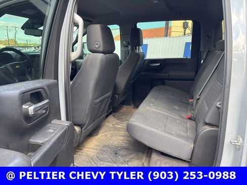 Used 2024 Chevrolet Silverado 2500 Custom w/ Custom Value Package image 21