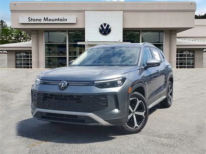 New 2025 Volkswagen Tiguan SE