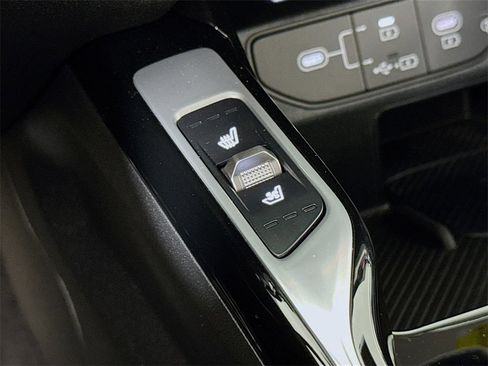 Used 2025 Kia Sorento SX image 20