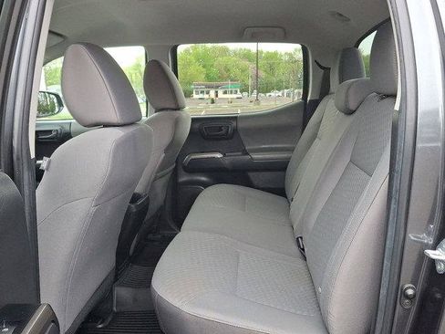 Certified 2023 Toyota Tacoma SR5 AWD/4WD image 21