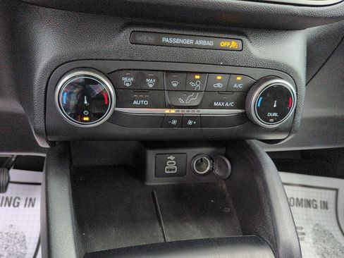 Certified 2025 Ford Escape Active AWD/4WD image 20