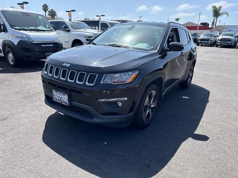 Used 2017 Jeep Compass Latitude w/ Popular Equipment Group FWD image 1