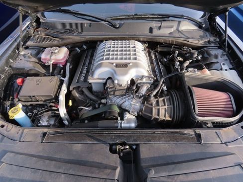 Used 2019 Dodge Challenger SRT Hellcat Redeye image 13