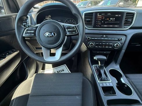 Used 2022 Kia Sportage LX w/ LX AWD Value Edition Package image 32