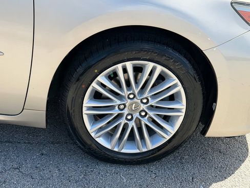Used 2013 Lexus ES 350 w/ Luxury Pkg FWD image 9
