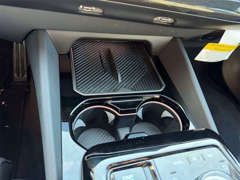 Certified 2025 BMW i5 xDrive40 w/ M Sport Package image 13