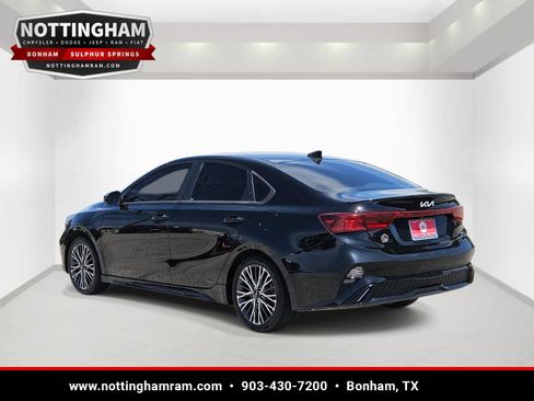Used 2023 Kia Forte GT-Line w/ GT-Line Premium Package FWD image 6
