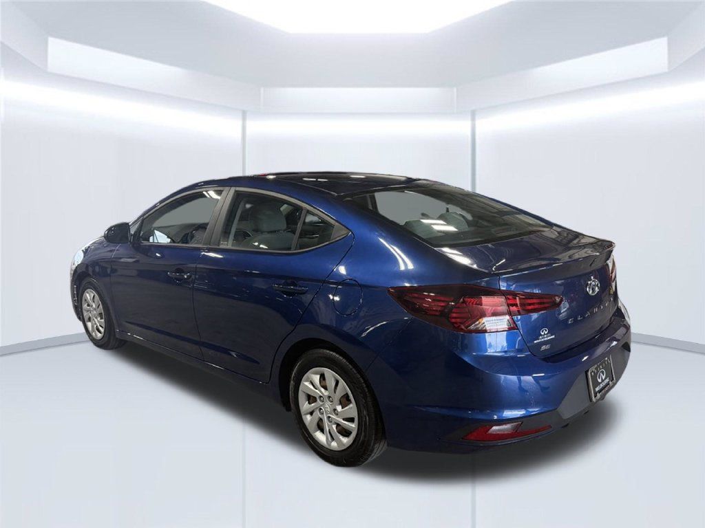 Used 2020 Hyundai Elantra SE FWD image 4