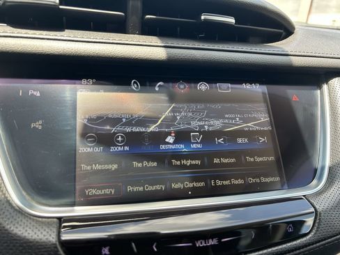 Used 2018 Cadillac XT5 Premium Luxury FWD image 19