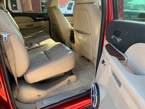 Used 2007 Chevrolet Avalanche LTZ w/ LTZ Preferred Equipment Group image 7