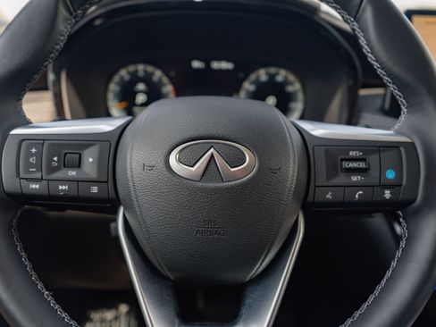 Certified 2025 INFINITI QX60 Sensory w/ Vision Package AWD/4WD image 12