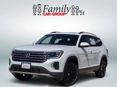 New 2026 Volkswagen Atlas SE FWD image 1