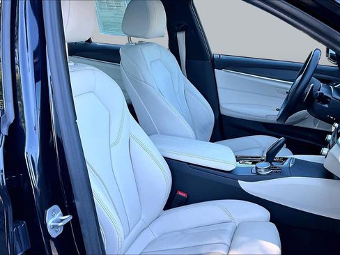Certified 2023 BMW 540i w/ M Sport Package RWD image 9