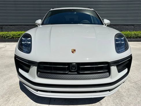 Used 2026 Porsche Macan AWD/4WD image 8