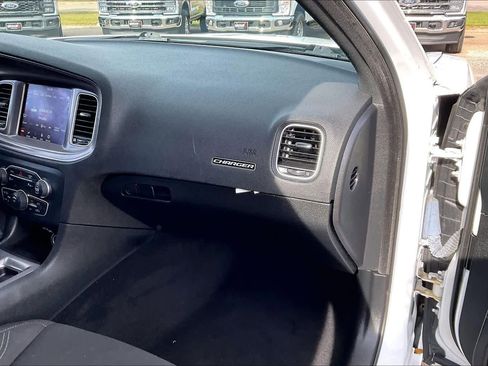Used 2023 Dodge Charger SXT image 17