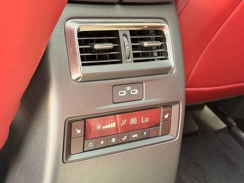 Used 2025 MAZDA CX-70 Plug-In Hybrid w/ Premium Plus AWD/4WD image 23