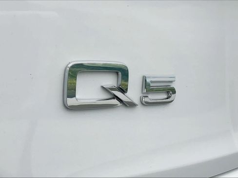 Used 2019 Audi Q5 2.0T Premium Plus w/ Premium Plus Package AWD/4WD image 33