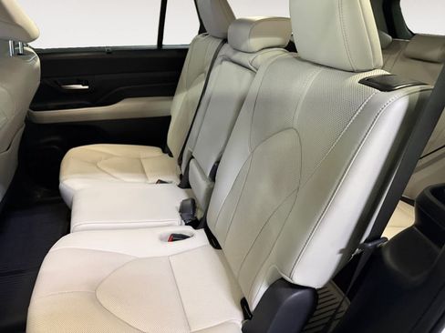 Used 2026 Toyota Grand Highlander FWD image 20