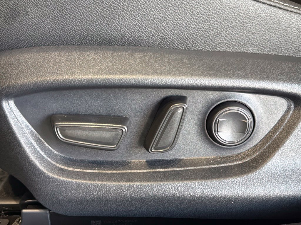 New 2026 Toyota Camry SE w/ Convenience Package FWD image 18