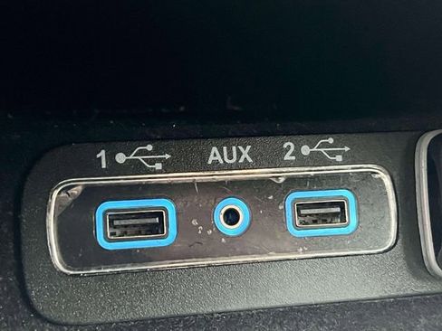 Used 2019 Jeep Grand Cherokee Limited image 32