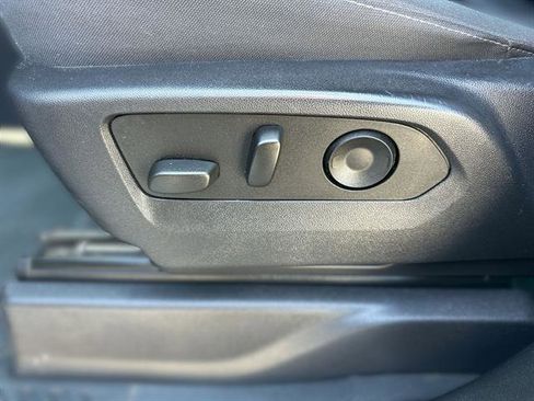 Used 2023 Chevrolet Silverado 1500 Custom Trail Boss w/ LPO, Dark Essentials Package image 36