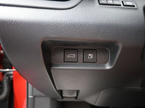 Used 2023 Toyota Crown AWD/4WD image 34