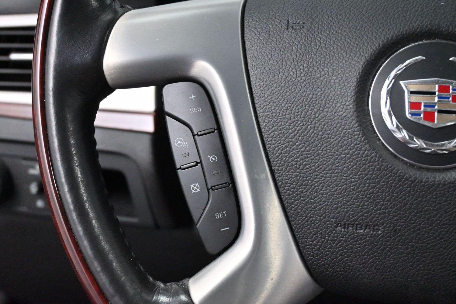 Used 2013 Cadillac Escalade Premium AWD/4WD image 20