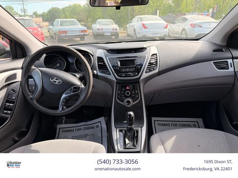 Used 2015 Hyundai Elantra SE image 9
